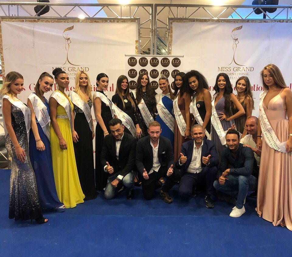 SCELTE LE 10 RAGAZZE PER LA FINALISSIMA DI MISS GRAND INTERNATIONAL Foto di gruppi delle finaliste nazionali di Campania e Basilicata - SCELTE LE 10 RAGAZZE PER LA FINALISSIMA DI MISS GRAND INTERNATIONAL