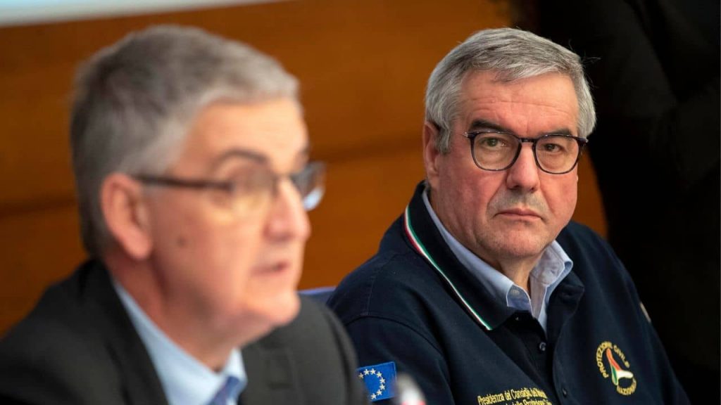 Sintomi febbrili per Borrelli, salta la conferenza stampa della Protezione Civile borrelli imbarazzo conferenza stampa coronavirus 1024x576 - Sintomi febbrili per Borrelli, salta la conferenza stampa della Protezione Civile