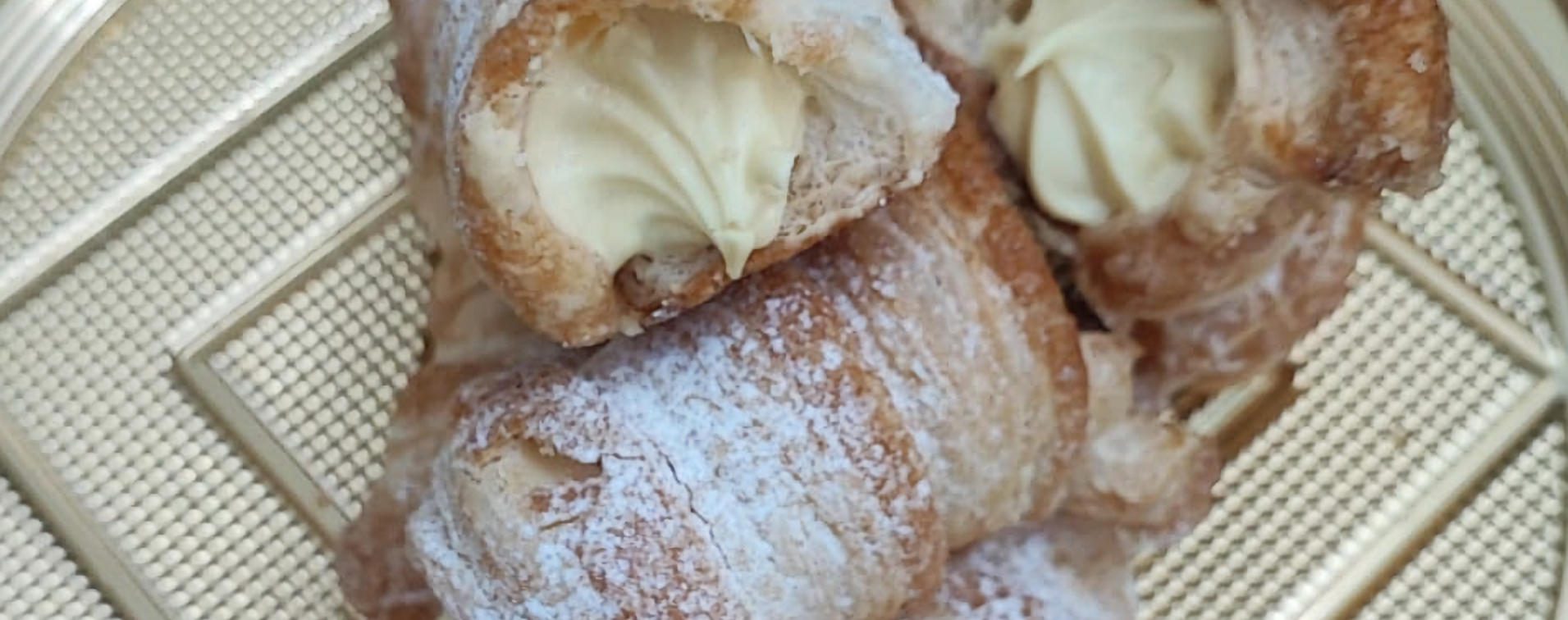 cannoli in pasta sfoglia